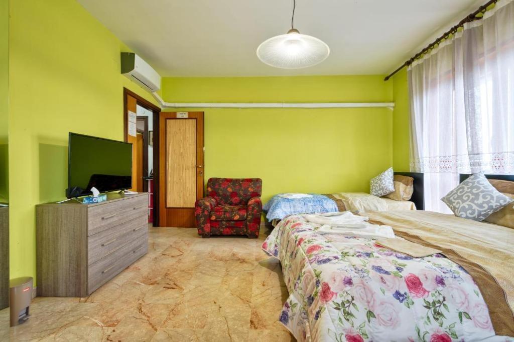 Venice H&S Garden Hotel Маргера Екстериор снимка