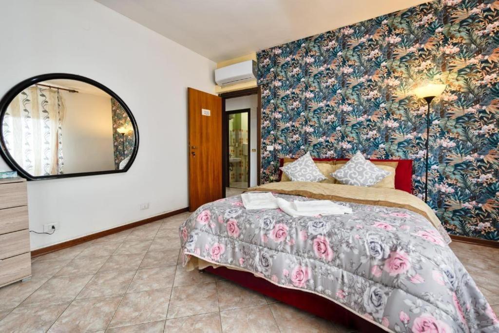 Venice H&S Garden Hotel Маргера Екстериор снимка